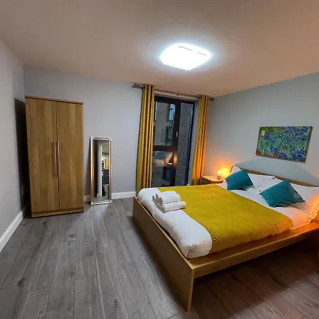 Stunning Top Floor Southside Apartment 2 Beds Parking Wifi Netflix Birmingham Exterior photo